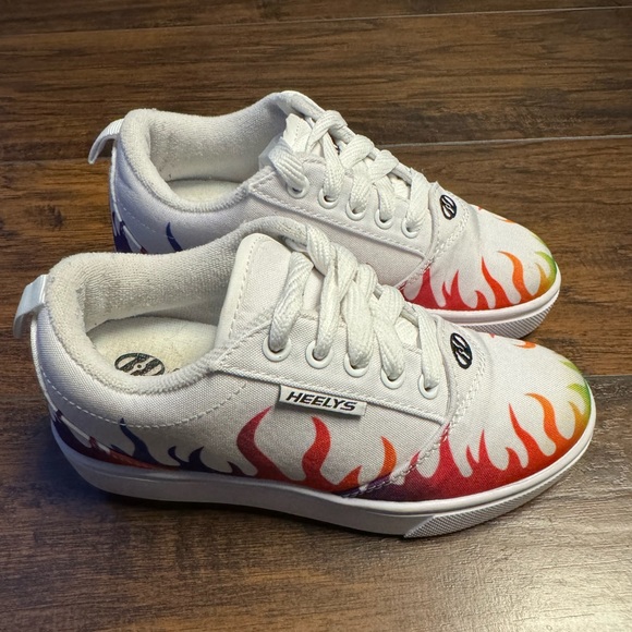 Heelys Pro 20 Skate Shoes Youth 1Y Unisex Multicolor Flames Like New - Picture 4 of 11